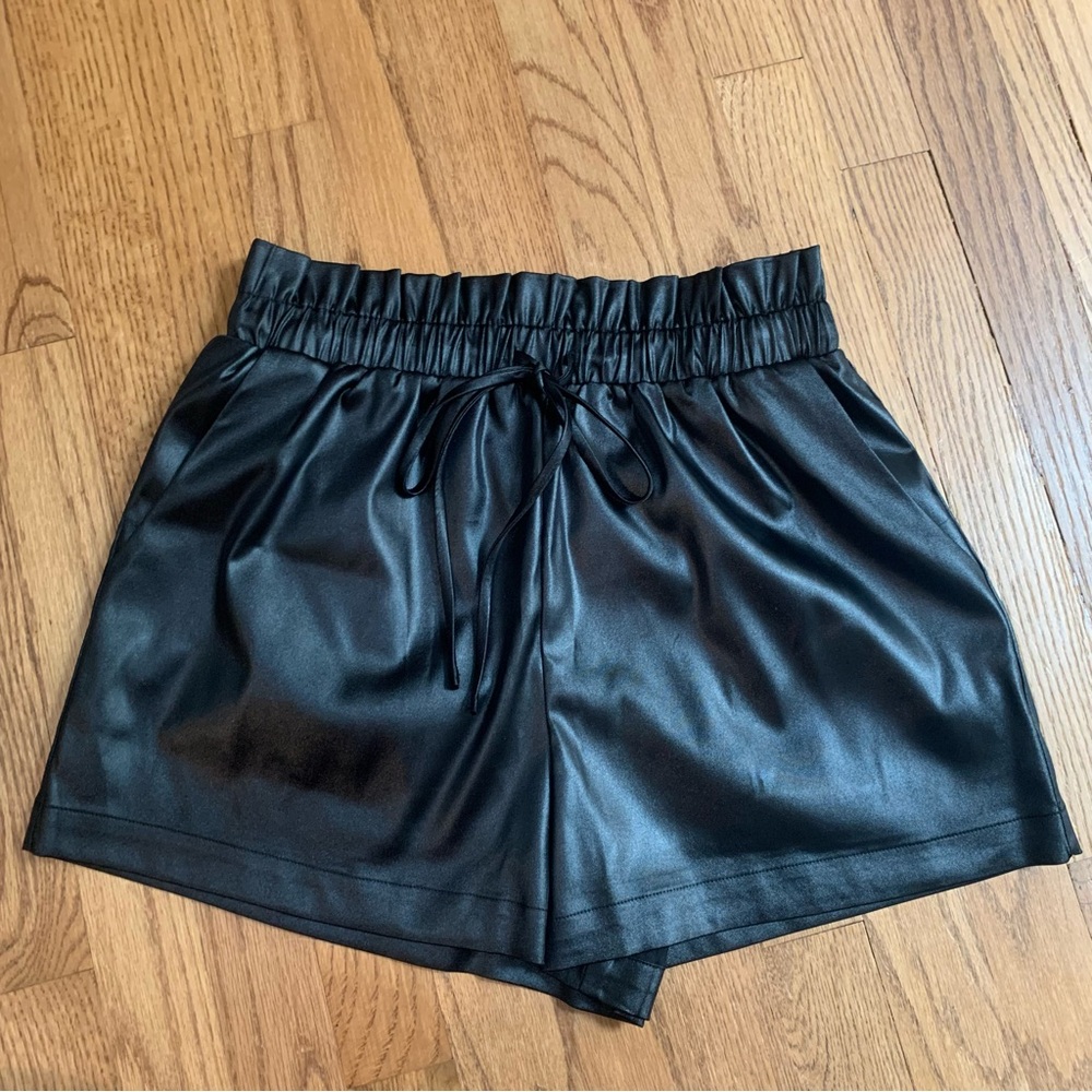 Forever 21 Black Satin Finish Drawstring Shorts Size Medium NWT